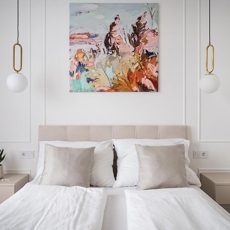 E13 - Grand Boulevard Heritage Suite - Best Location By Bqa Budapest Zimmer foto
