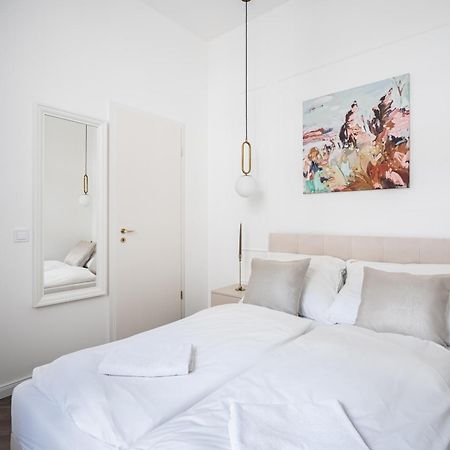 E13 - Grand Boulevard Heritage Suite - Best Location By Bqa Budapest Zimmer foto