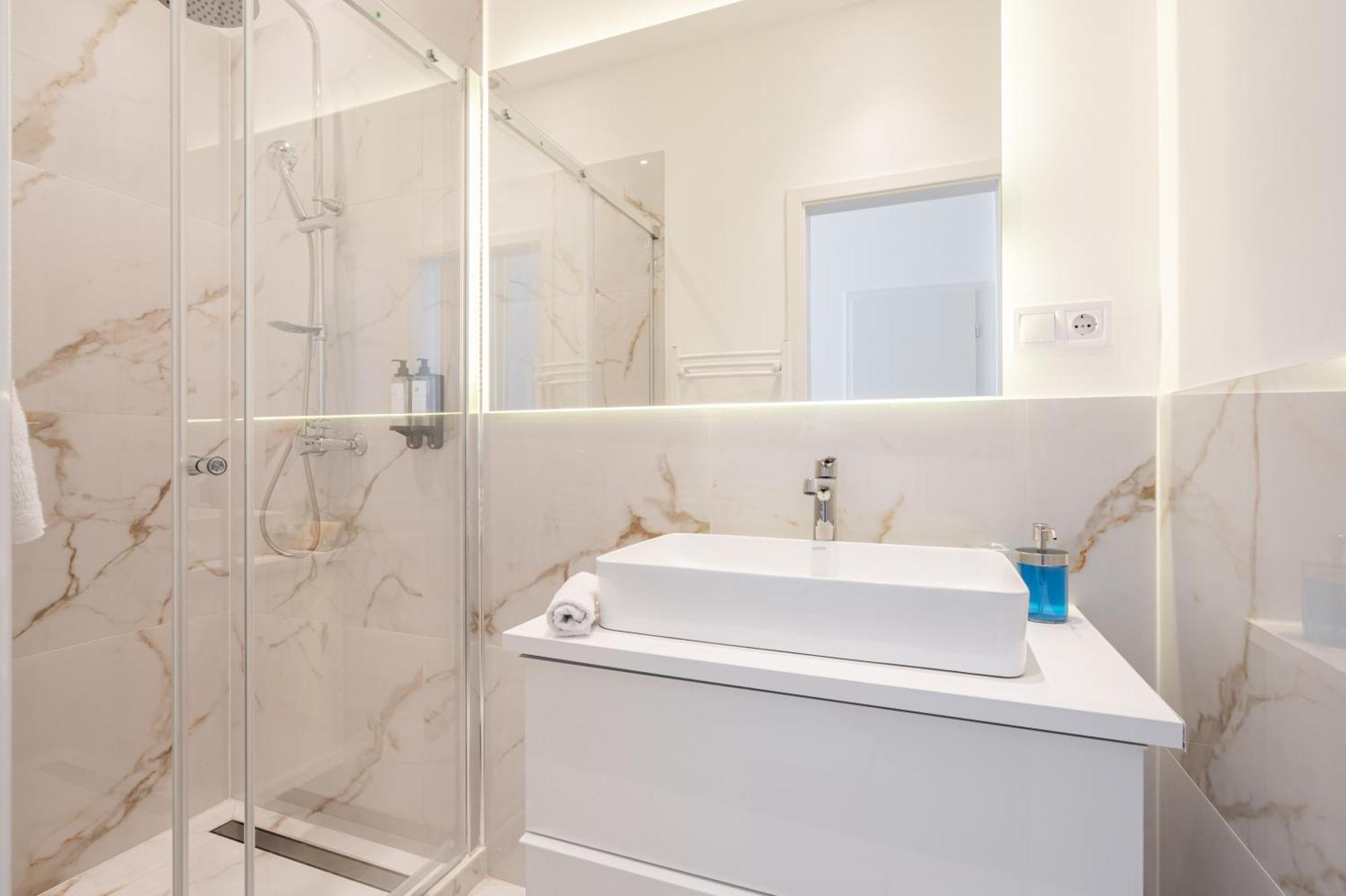 E13 - Grand Boulevard Heritage Suite - Best Location By Bqa Budapest Zimmer foto